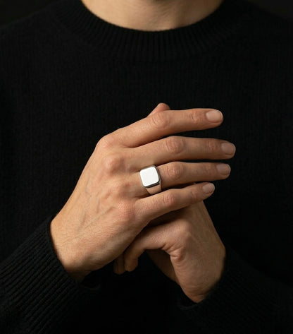 AETERNUS SIGNET