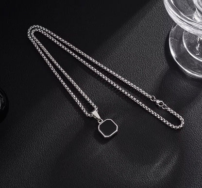 VOW PENDANT NECKLACE